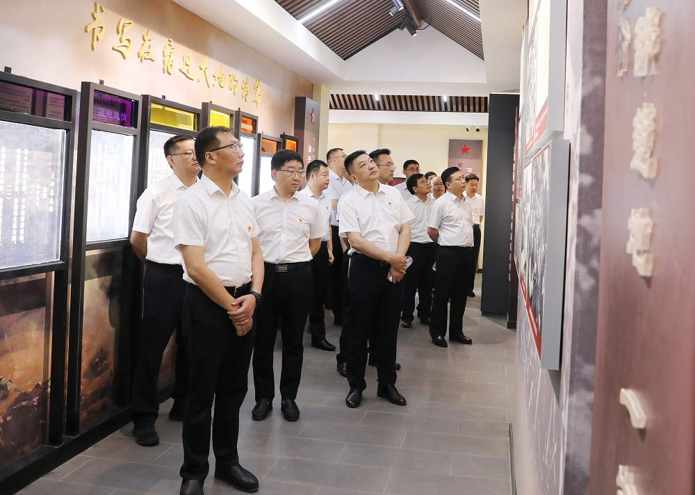 知敬畏、守清廉！宿迁918博天堂集团开展廉政警示教育活动